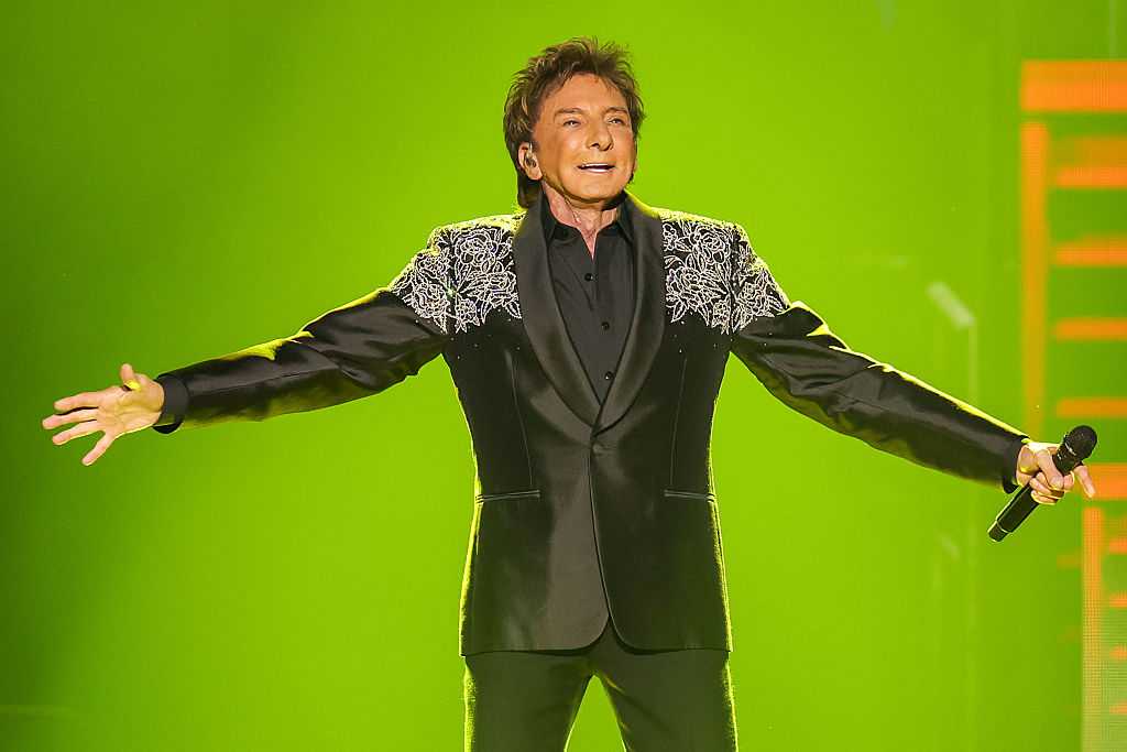 Barry Manilow cancels Vegas shows days after return  — WESH 2 Orlando, Winter Garden Community news