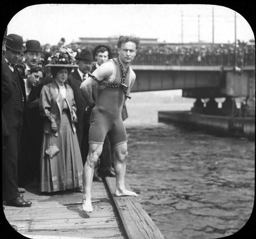 Houdini's centennial spotlight: A newly published essay and a fresh fight over when and how he died — Winter Garden Arts news