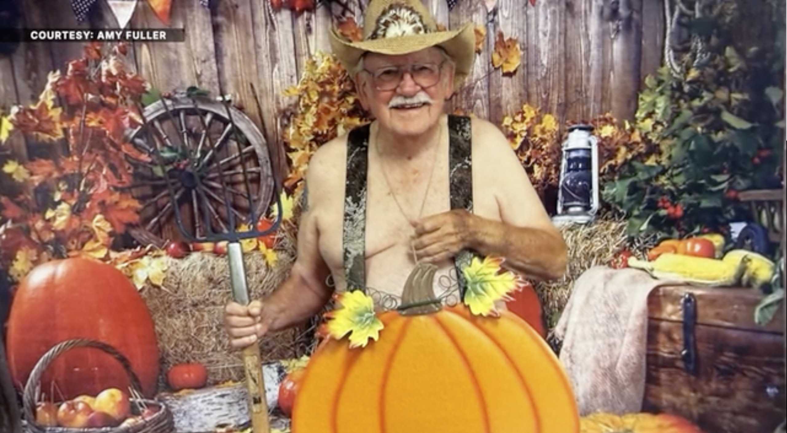 'I'm not a chicken': Senior citizens bare nearly all for charity calendar  — WESH 2 Orlando, Winter Garden Community news