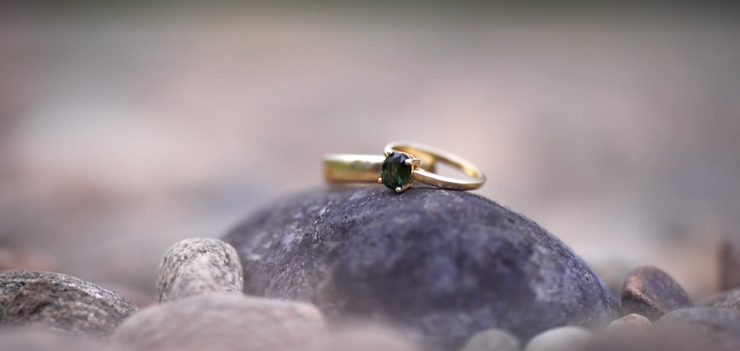 'I'm with the right guy': Man spends months panning for gold to craft engagement ring — Winter Garden Community news