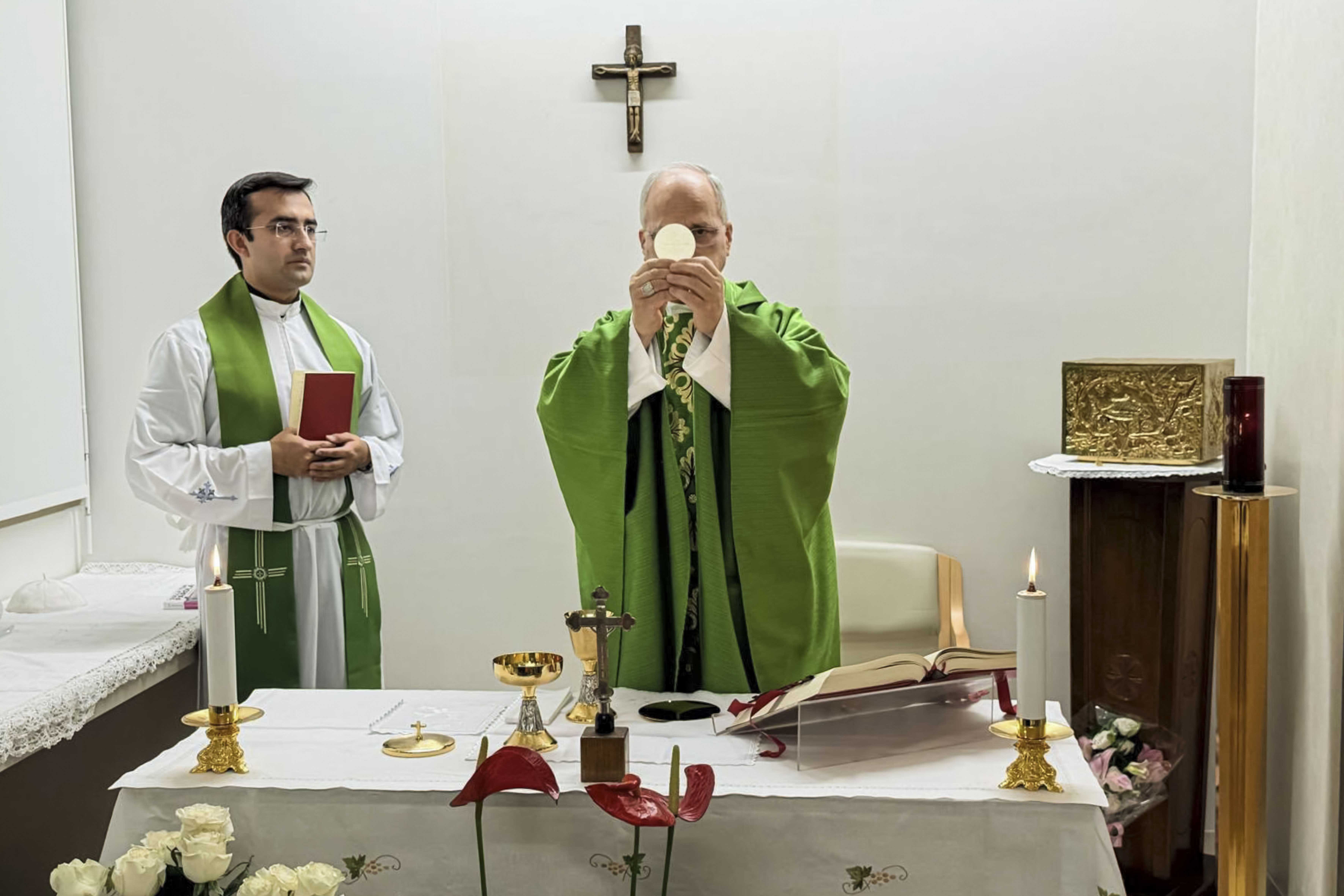 Vatican says Pope Leo to be released from hospital Saturday, 4 days after lung cancer surgery — WESH 2 Orlando, Winter Garden Health news
