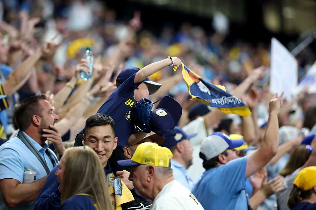Rays fans say at least Brewers fans are 'being nice' — Winter Garden Community news