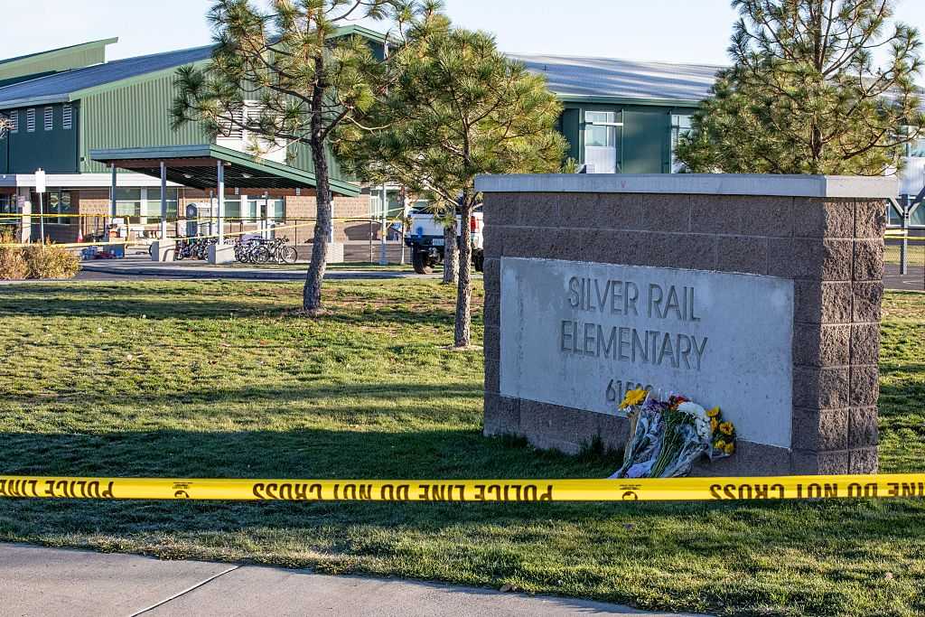 Man who stopped the Oregon school shooter is the father of 2 daughters at the school — WESH 2 Orlando