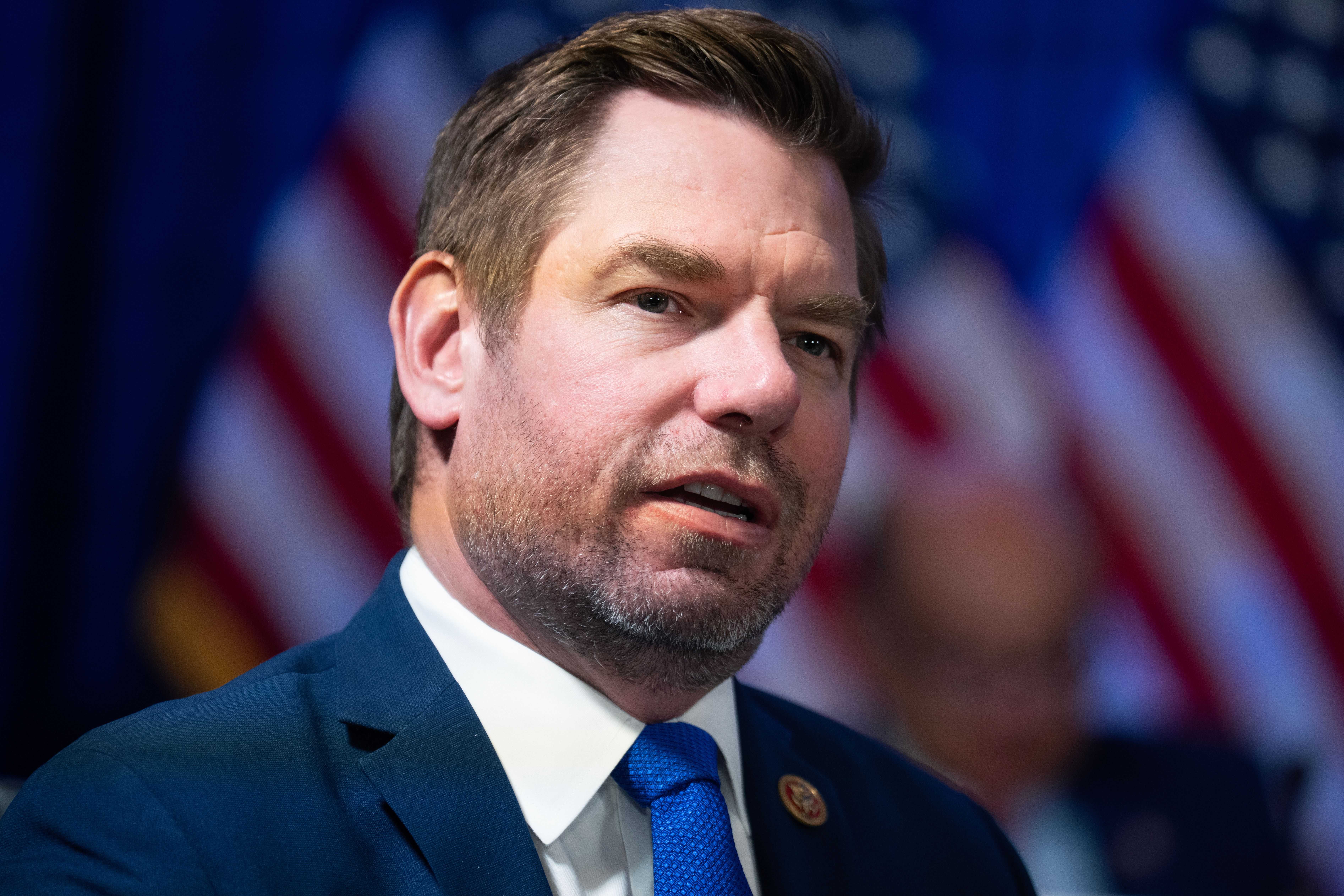 FBI searches Beverly Hills mansion tied to former Rep. Eric Swalwell — Winter Garden Community news