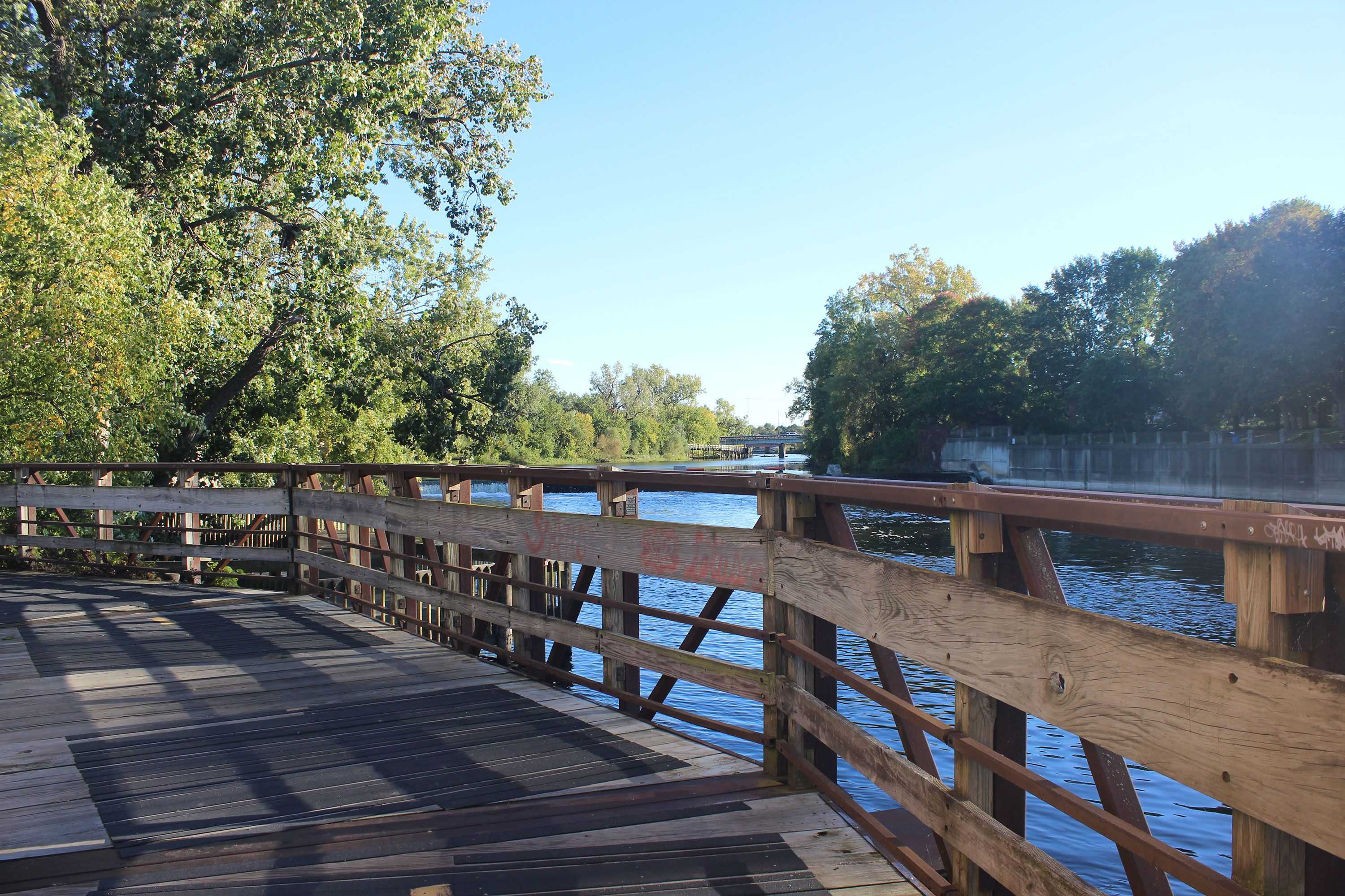 Attacks of 5 men along a Michigan trail raise questions about a possible serial killer — WESH 2 Orlando, Winter Garden Community news