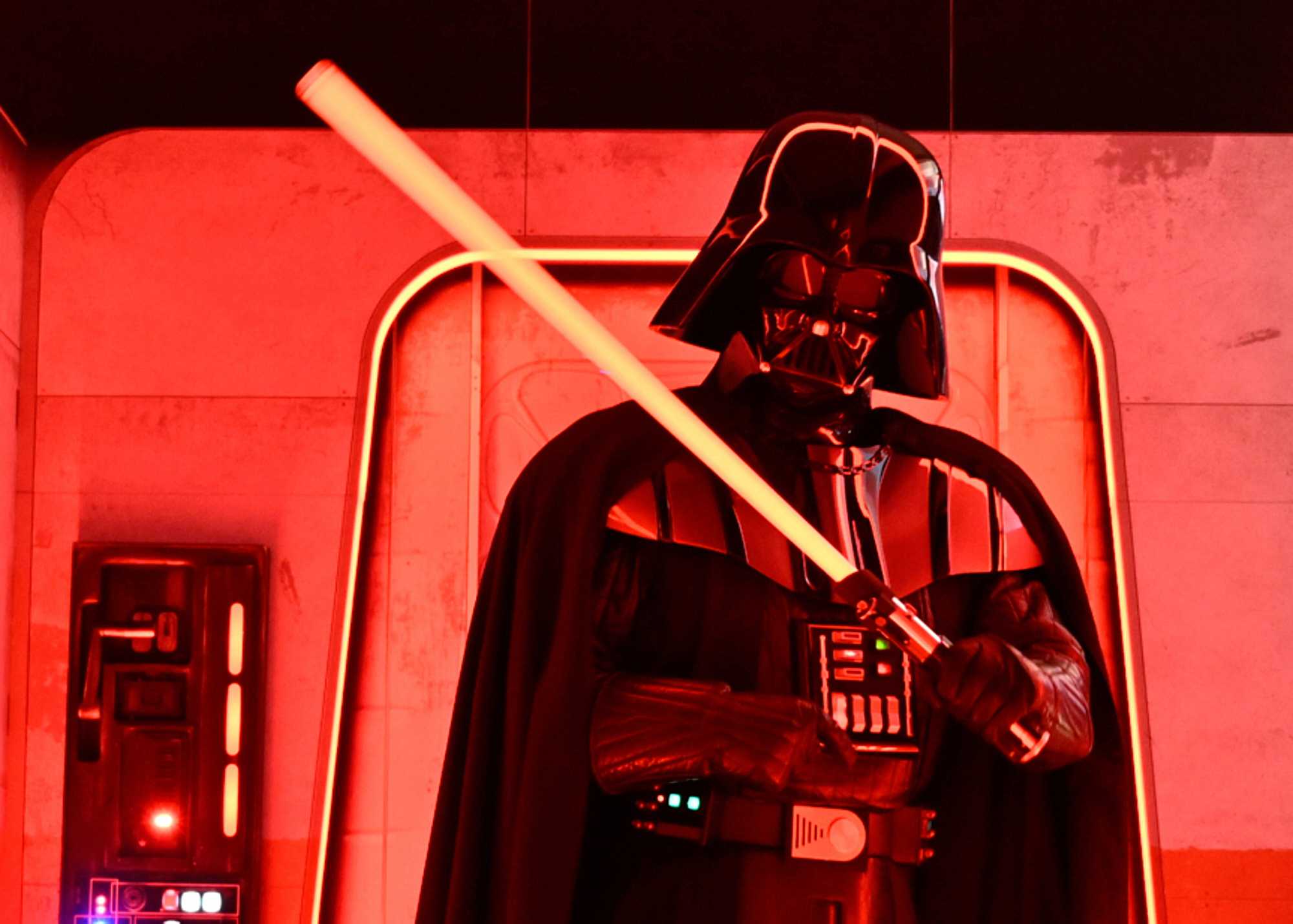 Lightsaber Darth Vader used in 'Empire Strikes Back' goes up for auction — WESH 2 Orlando, Winter Garden Community news
