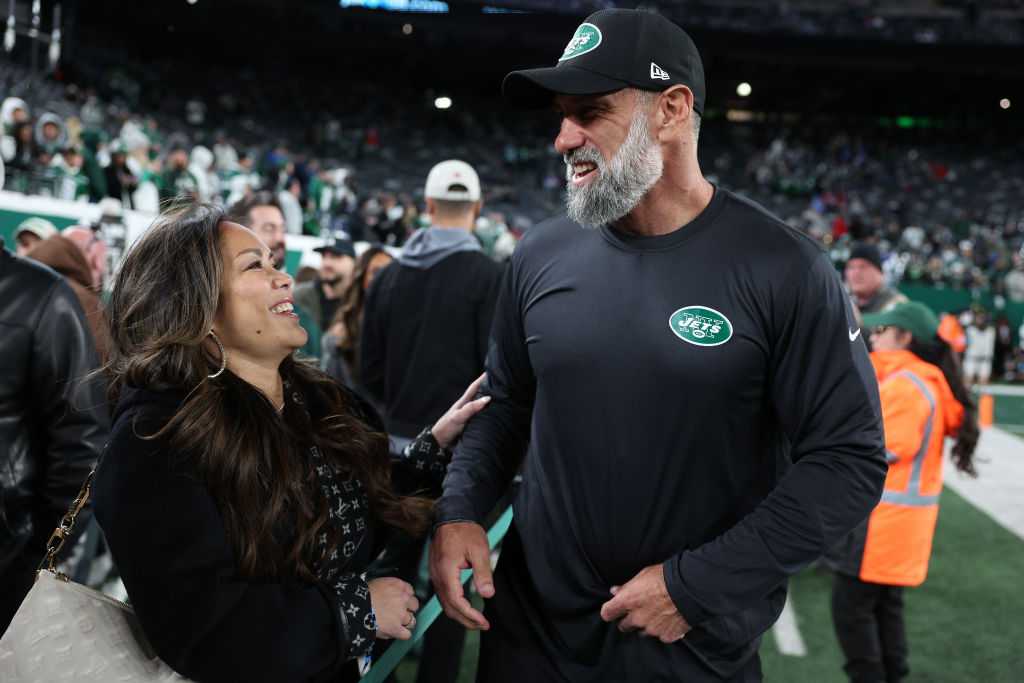 Cristina Ulbrich, wife of Atlanta Falcons coach, dies of cancer — WESH 2 Orlando