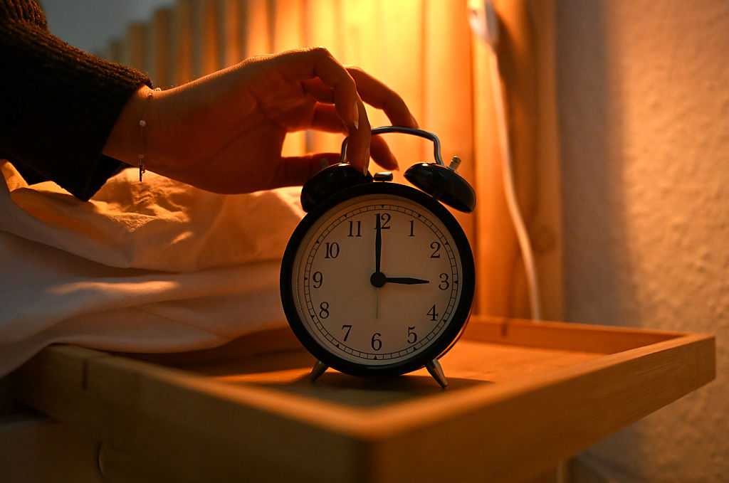 How daylight saving time changes affect you and what you can do about it — WESH 2 Orlando, Winter Garden Community news