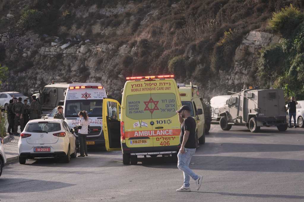 Netanyahu's office orders closure of West Bank after soldiers kill 2 men behind an alleged attack — WESH 2 Orlando, Winter Garden Community news