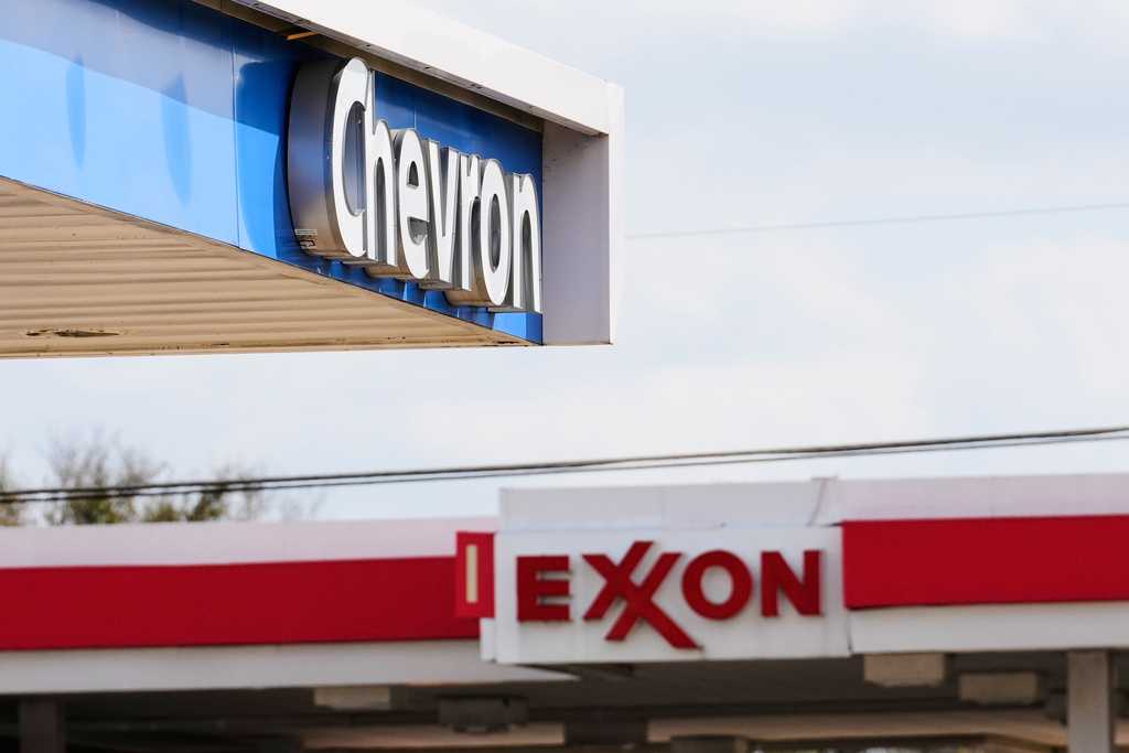 Gas prices climb as oil companies report soaring profits — WESH 2 Orlando, Winter Garden Community news